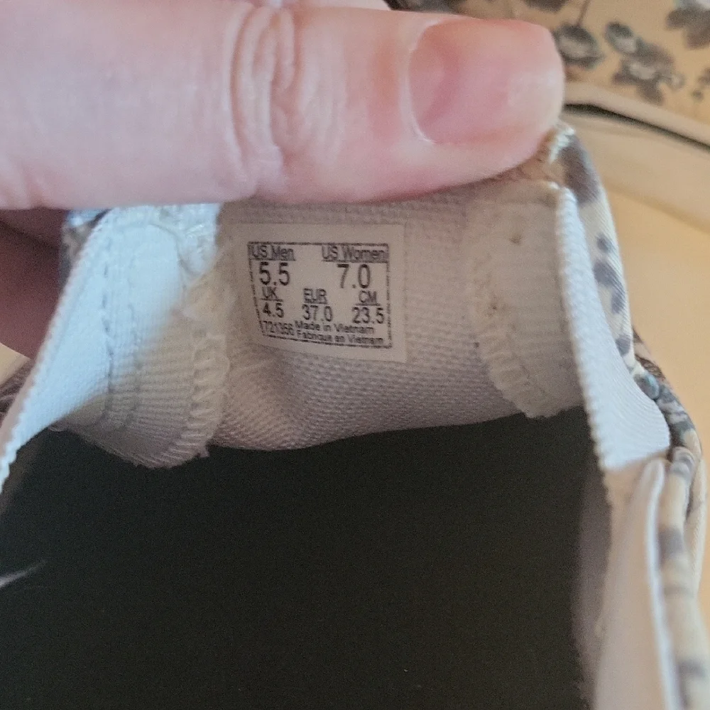 Vans Slip-On Sneakers with Teal and Pink Graphic - Picture 3 of 3